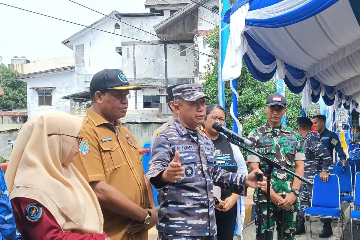 Pangkoarmada III Usul Pemkot Sorong Perbanyak Tempat Sampah
