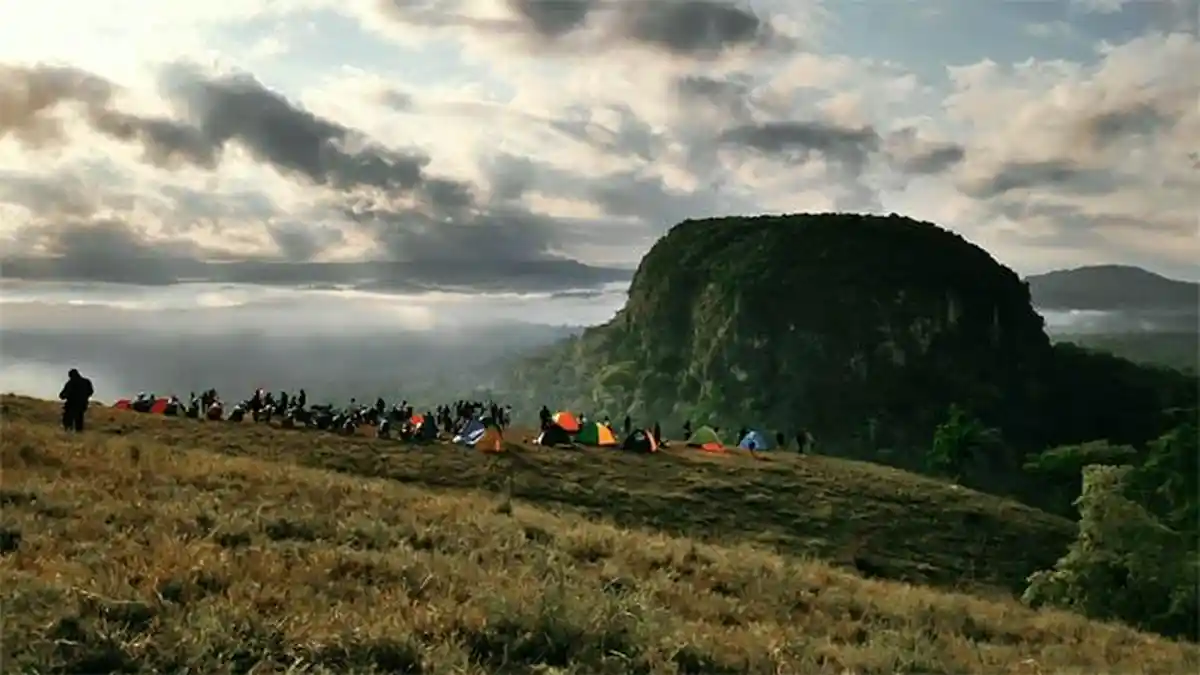 Wisata NTT, Fatukopa Spot Wisata yang Indah untuk Tempat Camping di TTS NTT