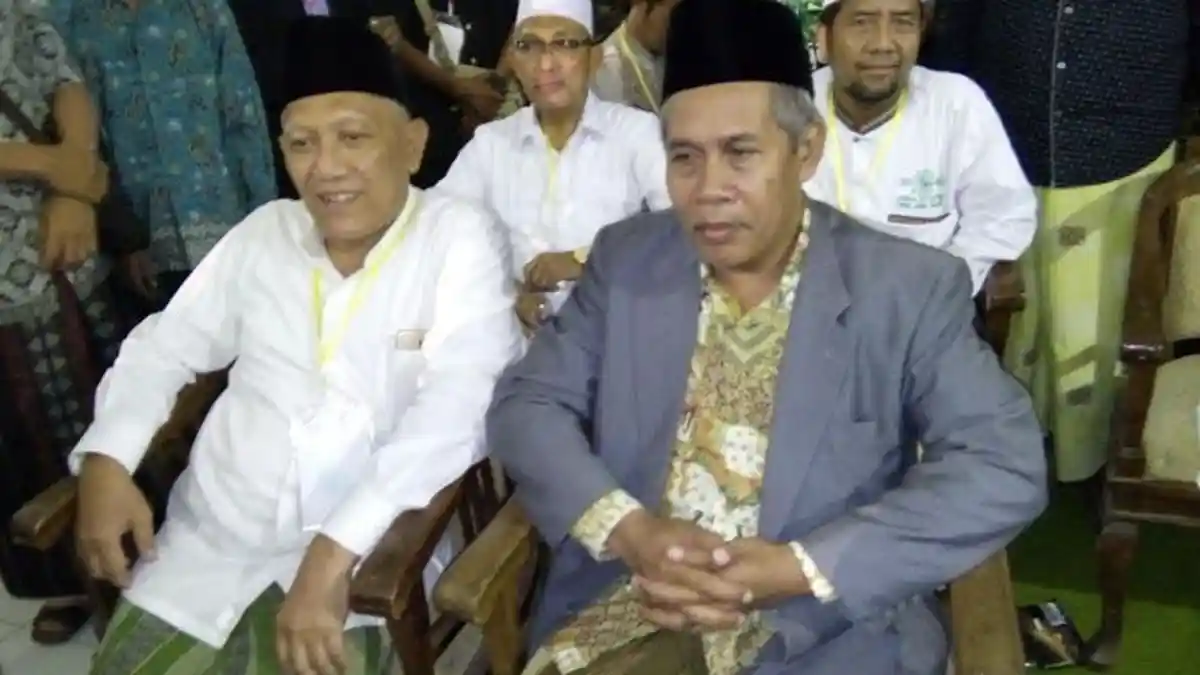 KH Marzuki Mustamar Ketua Tanfidziyah PWNU Jatim Periode 2018 - 2023