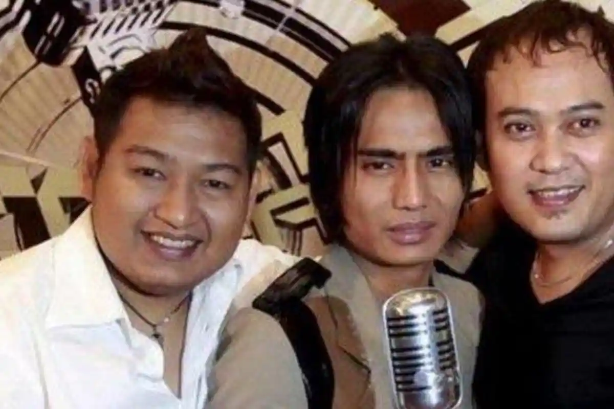 Chord Gitar ''Jangan Pernah Berubah'' - ST12: Tak Relakan yang Indah, Hilanglah Sudah