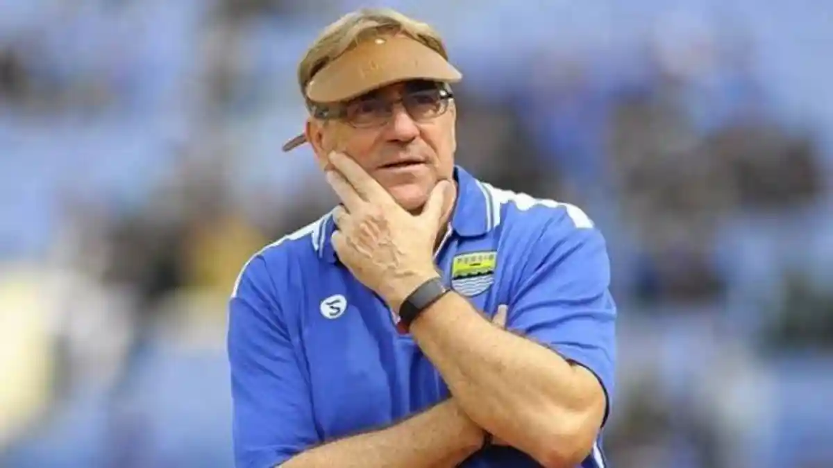 Persib Bandung 3 Kali Kalah Berturut-turut, Manajemen Masih Percaya Kemampuan Robert Alberts