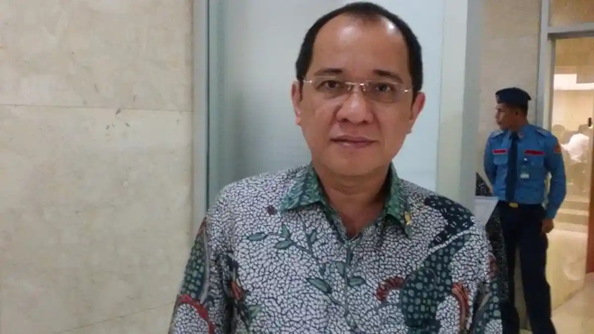 Akbar Faisal: Darmin Nasution Tahu Bailout Century