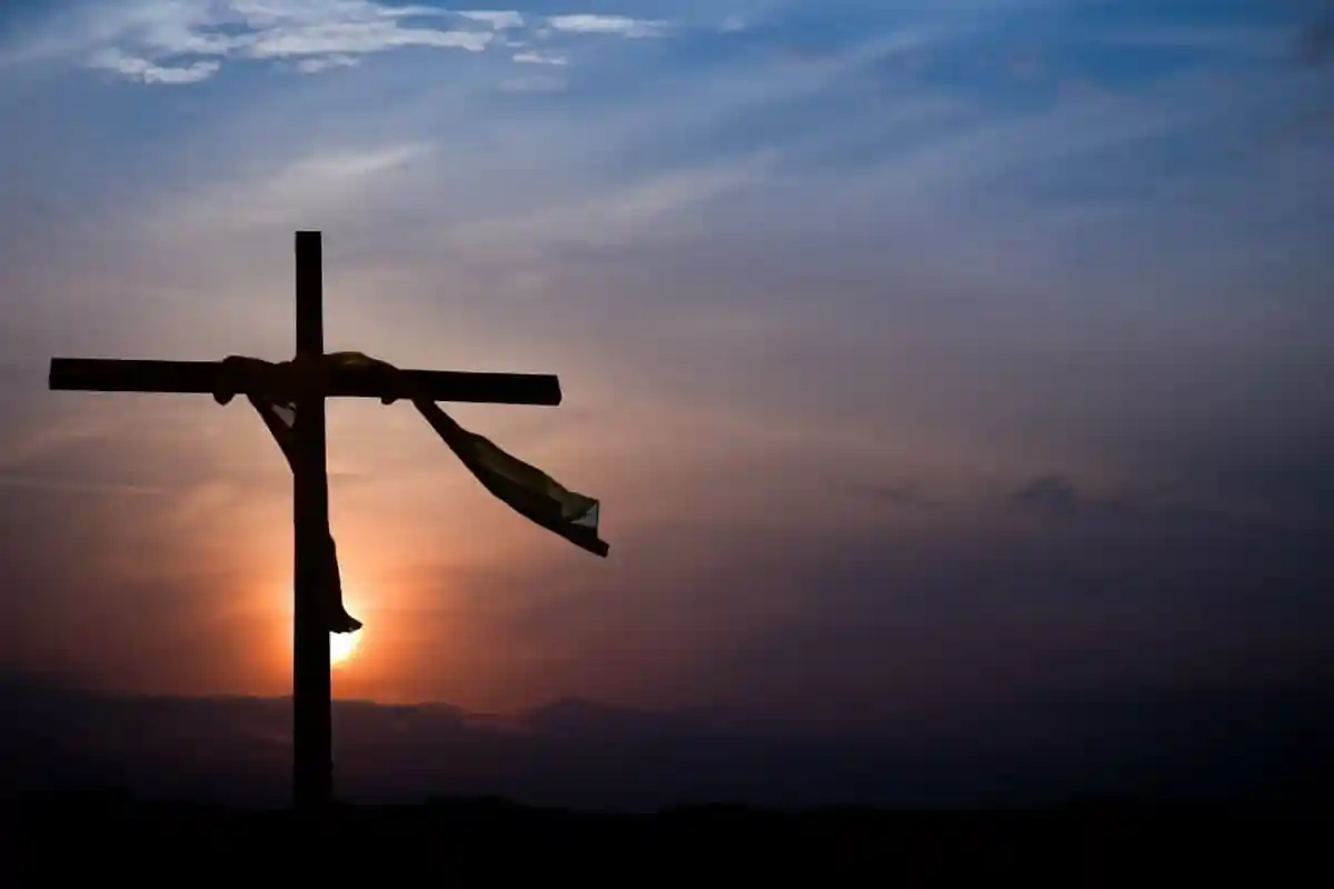 7 Perkataan Yesus Diatas Kayu Salib dan Artinya, Tertulis Dalam Kitab Injil