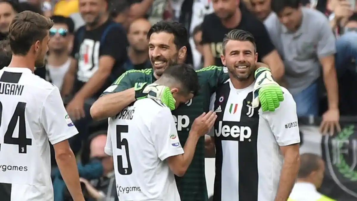 Menang di Laga Terakhir, Jadi Kado Terindah Juventus, Gianluigi Buffon ...