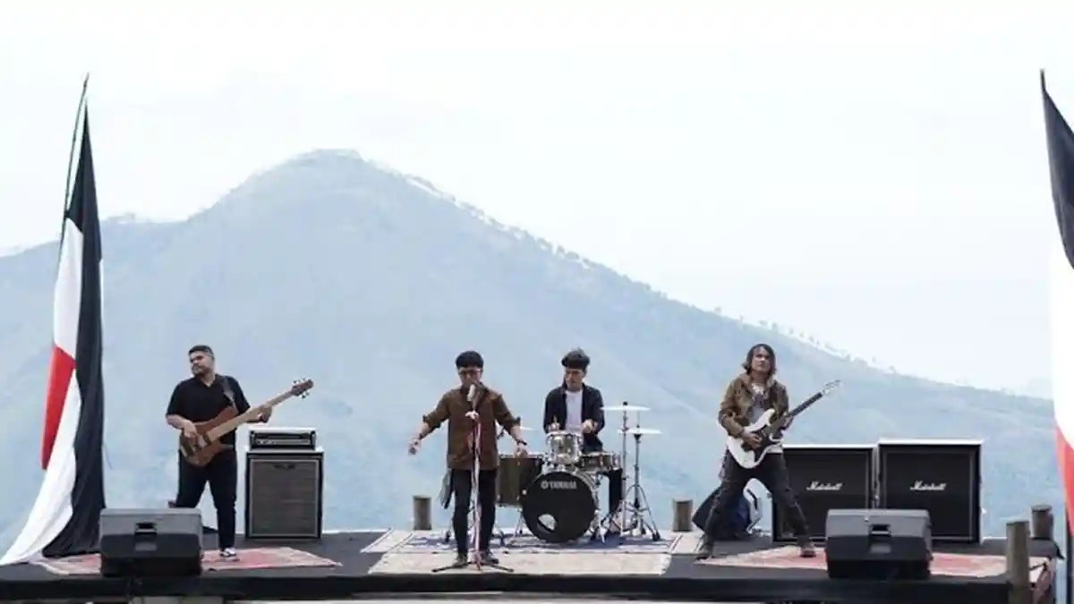 Chord Gitar dan Lirik Lagu Batak Jamila By Viky Sianipar ft Alsant Nababan