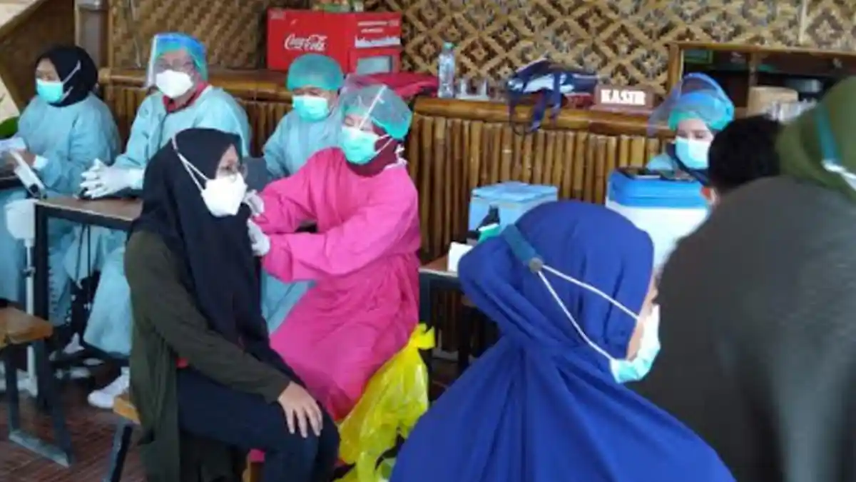 Hampir Separuh Warga Gresik Sudah Vaksinasi Covid-19, Kini Tunggu Dosis untuk Warga Difabel