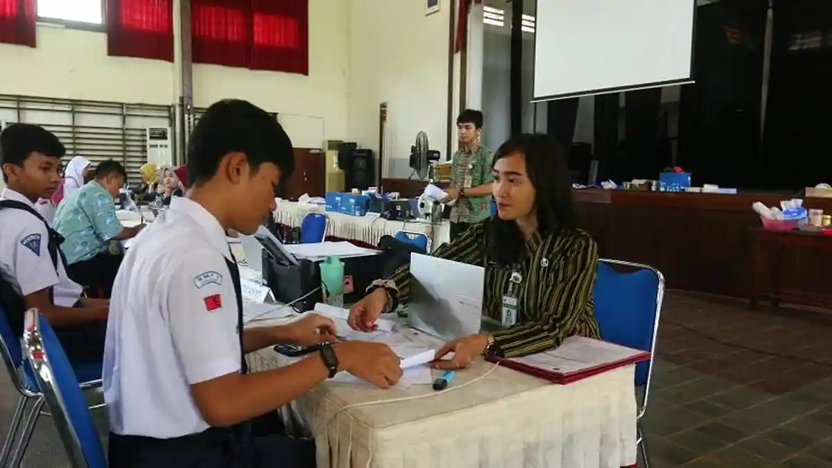 Lolos Seleksi SPMB Banyumas? Berikut Dokumen yang Harus Dibawa saat Daftar Ulang Sekolah