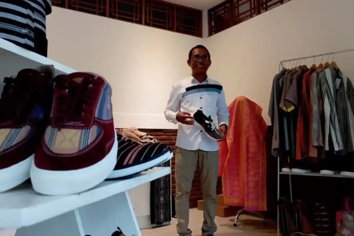 Presiden Borong Produk UMKM di Mandalika, Pesan Souvenir untuk G20 dan MotoGP