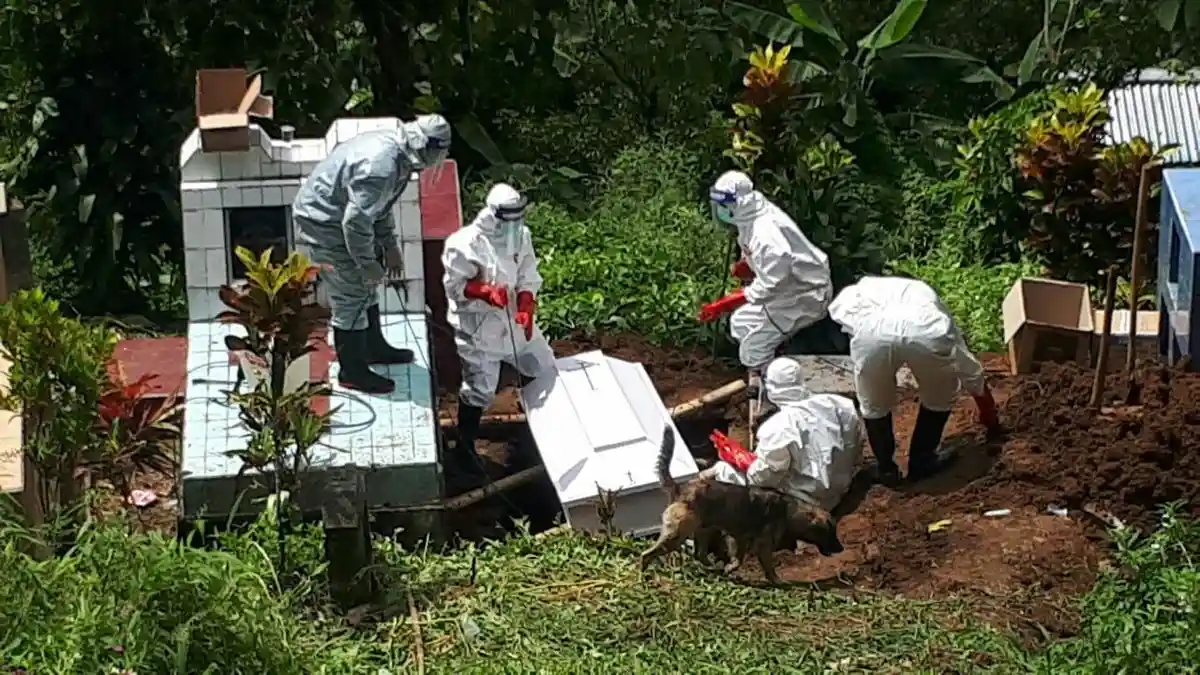 Pemakaman PDP Asal Lembean Timur Dilakukan Sesuai Protokol Covid-19
