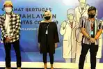 indira-kalistha-dan-aa-utap-kini-muncul-sebagai-relawan-covid-19-1.jpg