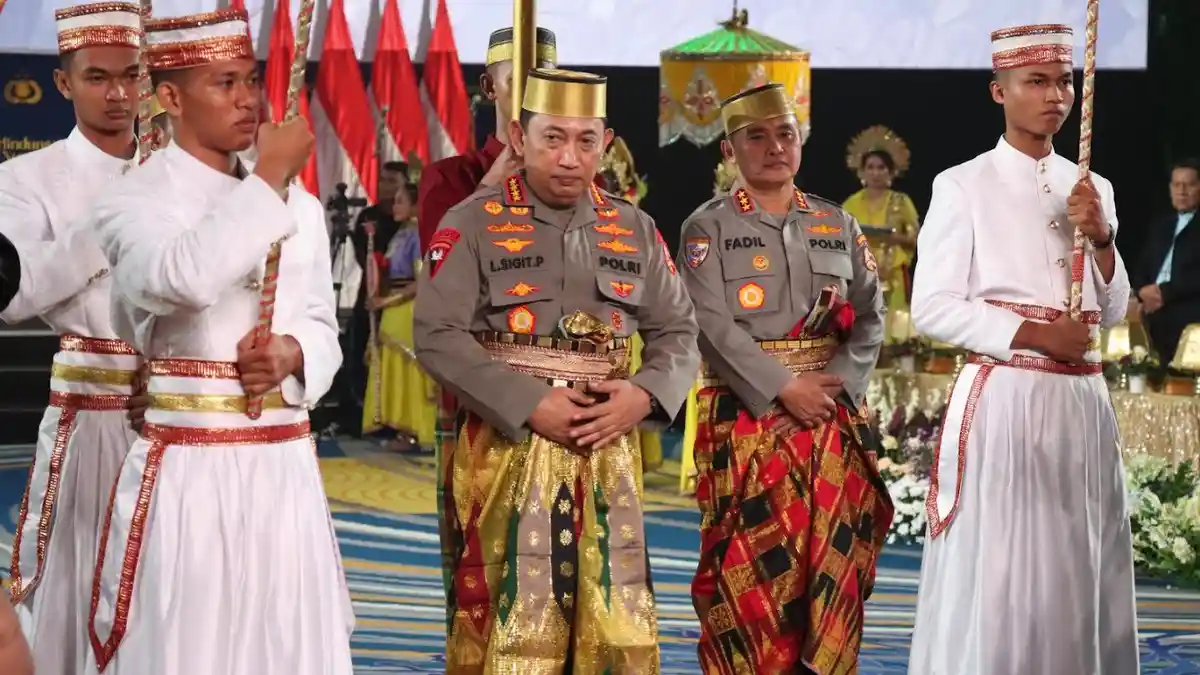 Arti Tiga Gelar Adat Kapolri Jenderal Listyo Sigit Prabowo, Hadiah dari Tiga Kerajaan di Sulsel