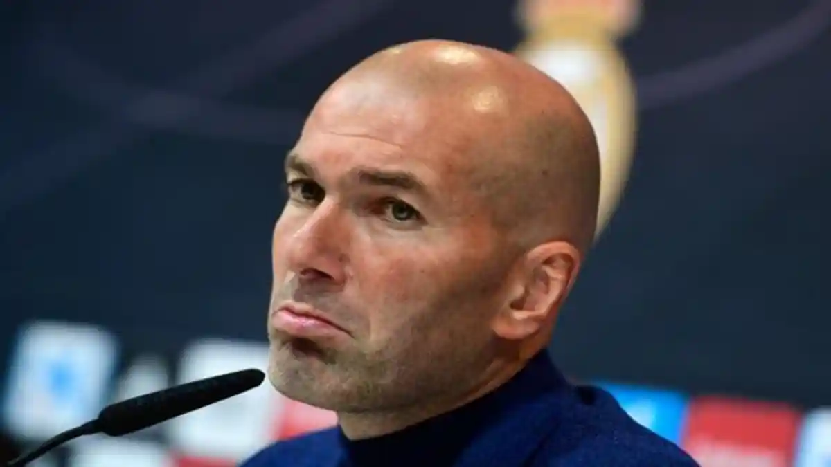 Zidane Tolak Kembali ke Real Madrid Menurut Media Spanyol