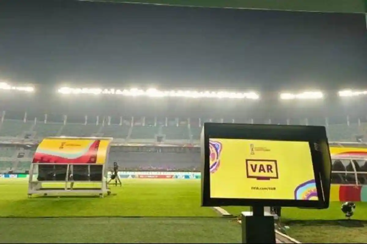 Piala Dunia U-17 2023 Indonesia Gunakan VAR, Bima Sakti Instruksikan Ini ke Para Pemainnya