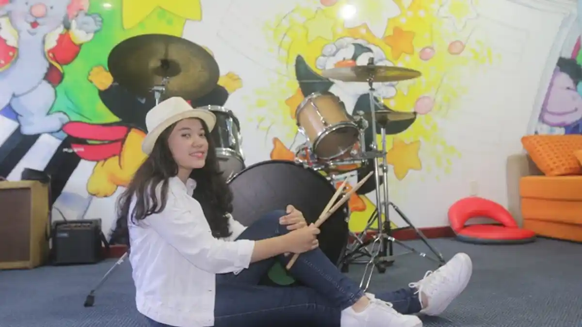 Rizky Aleyda Dharmesti Bilang Tabuh Drum Pacu Adrenalin