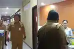 Bupati-Minahasa-Selatan-Steven-Liow-diperiksa-penyidik-Subdhfghfghyui80878080jk.jpg