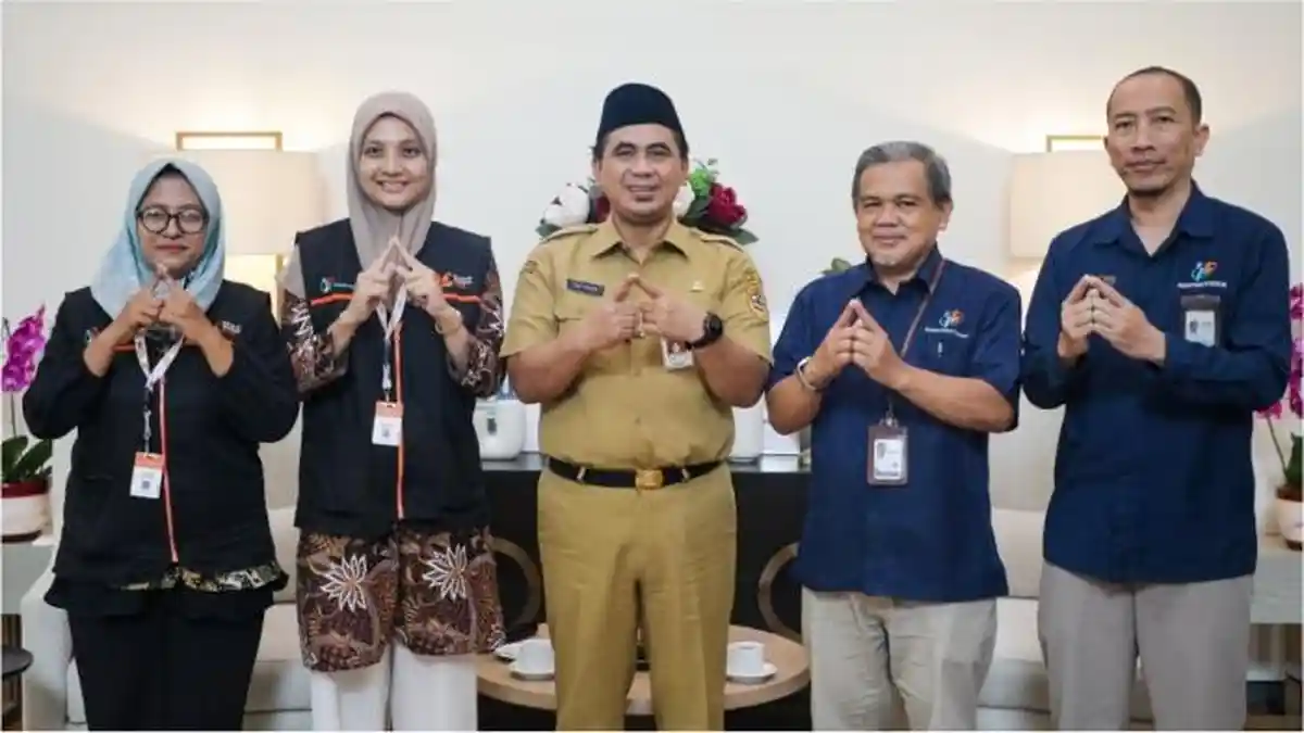 Taj Yasin Jadi Responden Pertama Sensus Ekonomi 2026, Ajak Warga Sambut Petugas BPS