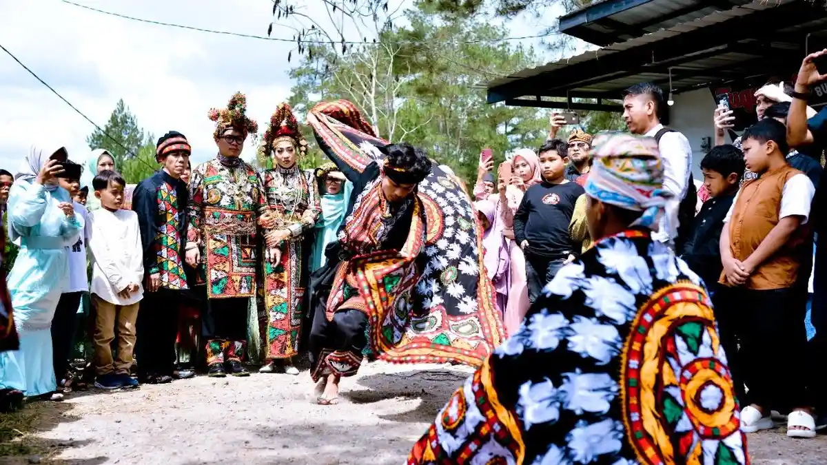 Puisi dari Tanah Gayo: Cara Menanam Kopi dalam Didong Sidang Temas ...