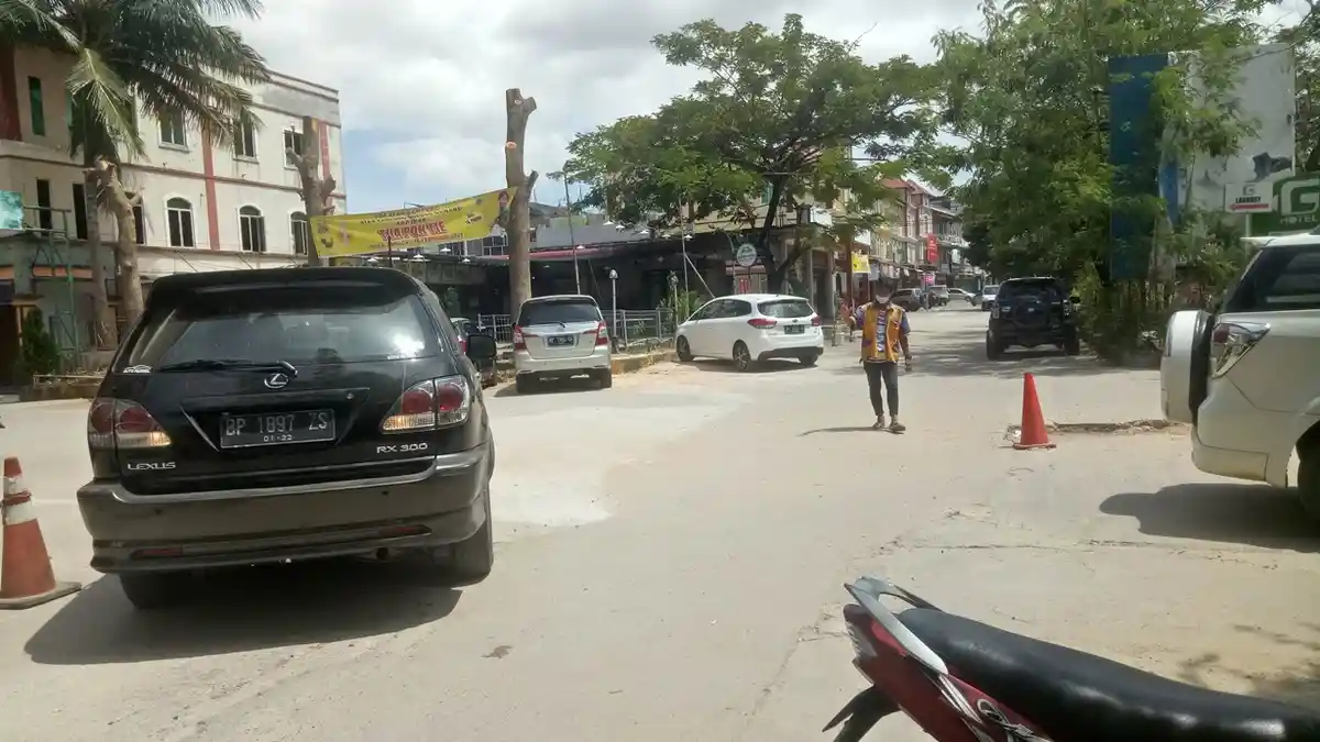 Tarif Parkir di Batam Bakal Naik 100 Persen, Juru Parkir: Sekarang Saja Sering Nombok