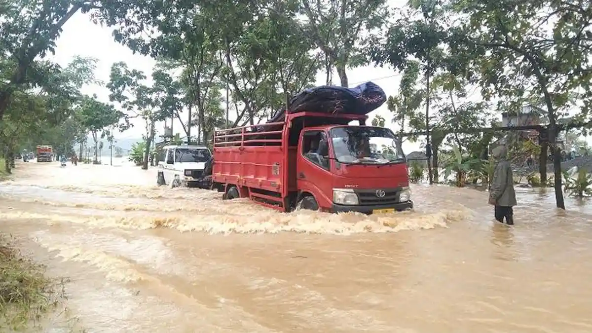 Purbalingga dan Banjarnegara Waspada! Cuaca Ekstrem Diprakirakan Terjadi 20-22 Januari 2025