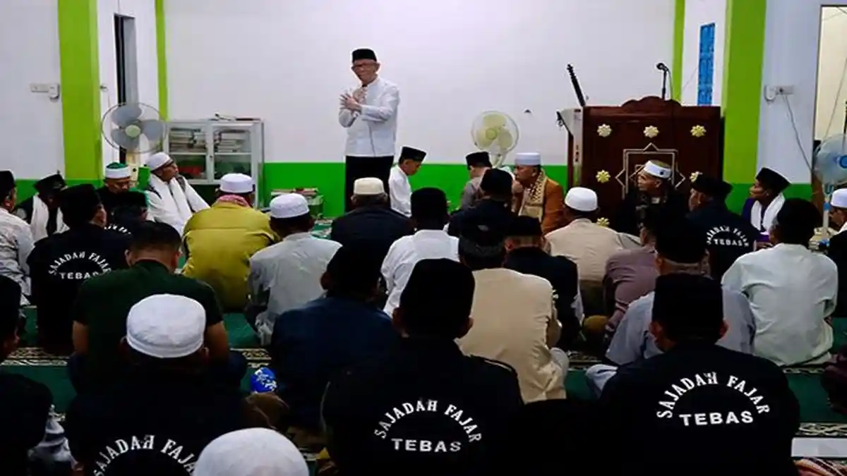 Hadir di Sajadah Fajar Tebas, Sutarmidji Diakui Banyak Berikan Dampak Pembangunan di Sambas