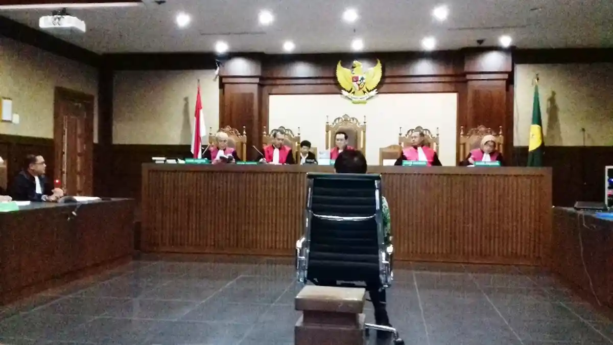 Mata Politikus PKB Ini Berkaca-kaca dan Tak Kuasa Jawab Pertanyaan Wartawan