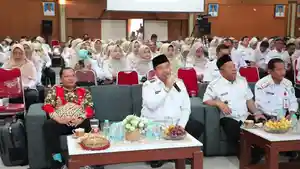 Bupati-Jombang-Warsubi-hadiri-Sosialisasi-Integritas-ASN-di-Ruang-Bung-Tomo-Kantor-Sekdakab-Jombang.jpg