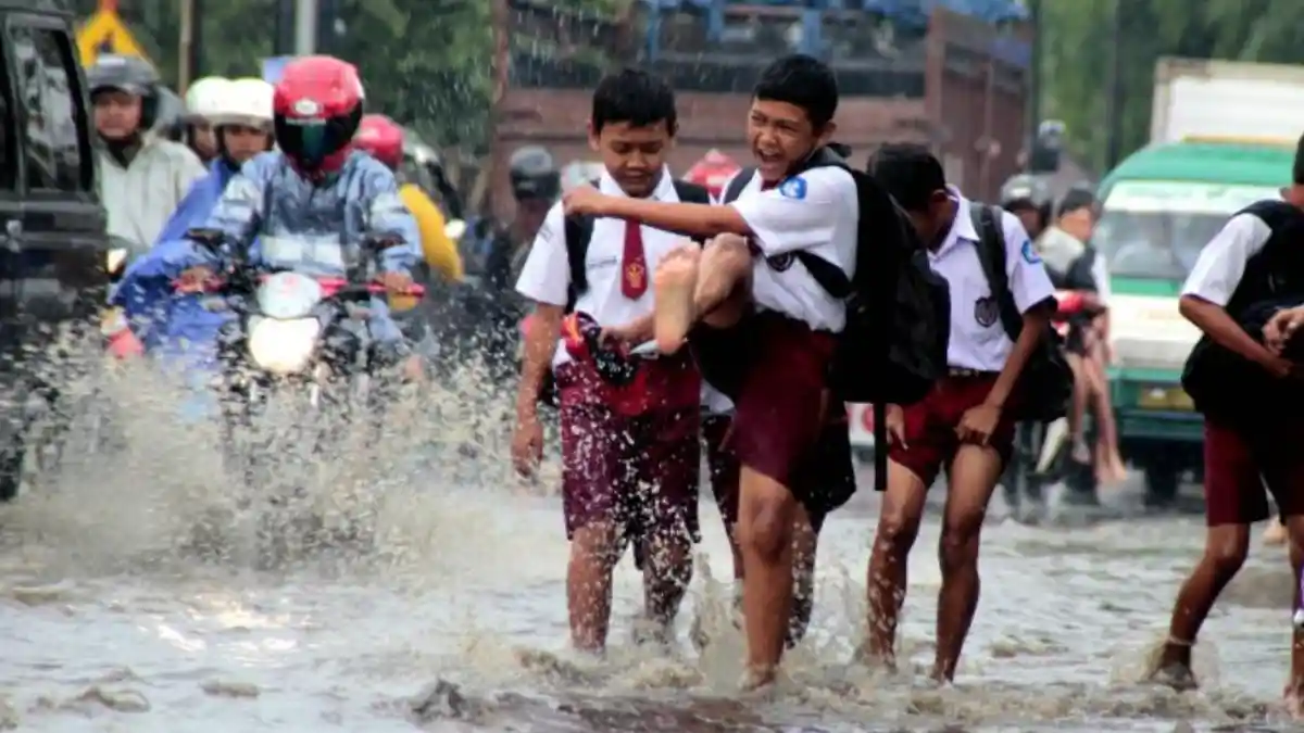 Prakiraan Cuaca Kota Palembang, Senin 24 November 2025 Hari Ini: Potensi Hujan Sore Nanti