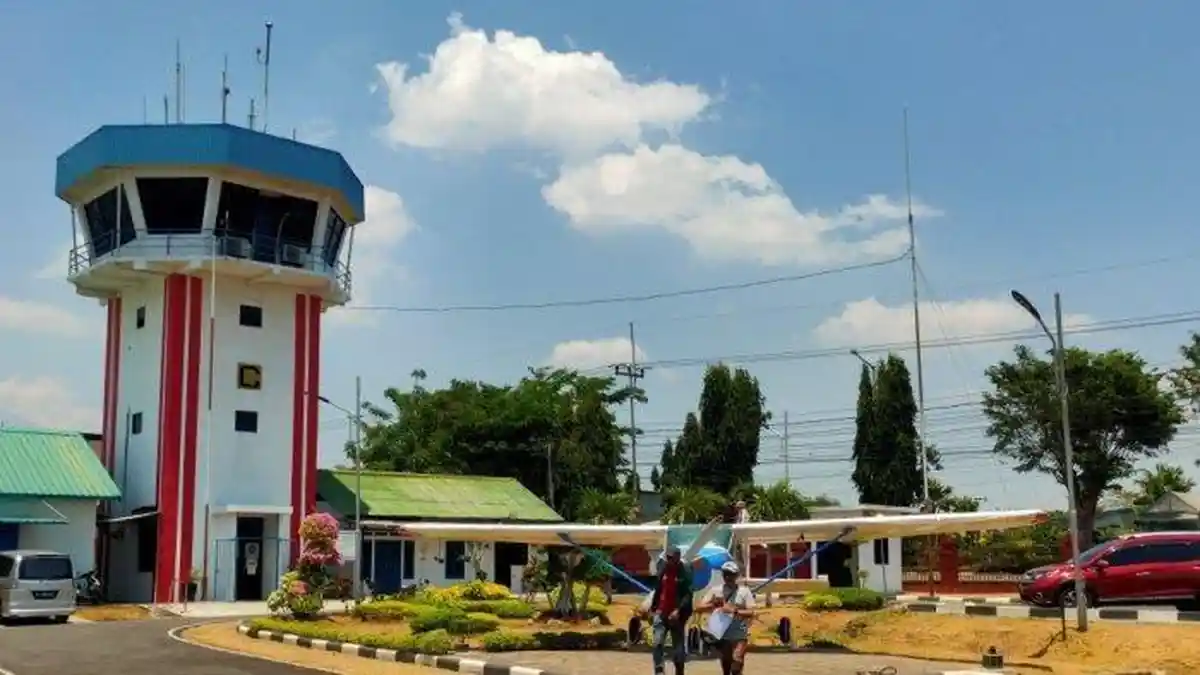 Bandara Cakrabhuwana Cirebon Diserbu Warga, Ada Layanan Naik Pesawat Gratis Selama 3 Hari