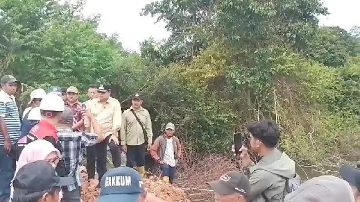 Sungai di Paldas Banyuasin Tercemar Limbah Batubara, Nelayan Merugi Hingga Rp 500 Juta