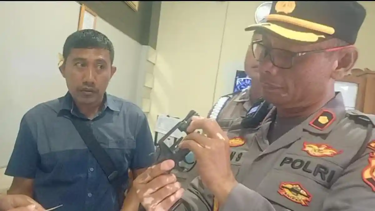 Antisipasi Salahg Gunakan Senpi, Kapolsek Ubud Periksa Senpi Inventaris Anggota