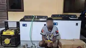 URI-Pelaku-AK-18-diamankan-oleh-O.jpg