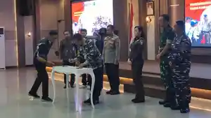 Penandatangan-komitmen-bersama-neee.jpg