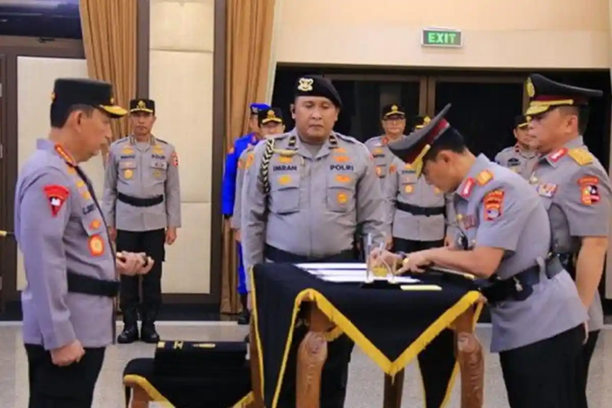 Kapolri Pimpin Sertijab, Kapolda Lampung Kini Dijabat Irjen Pol Helfi Assegaf