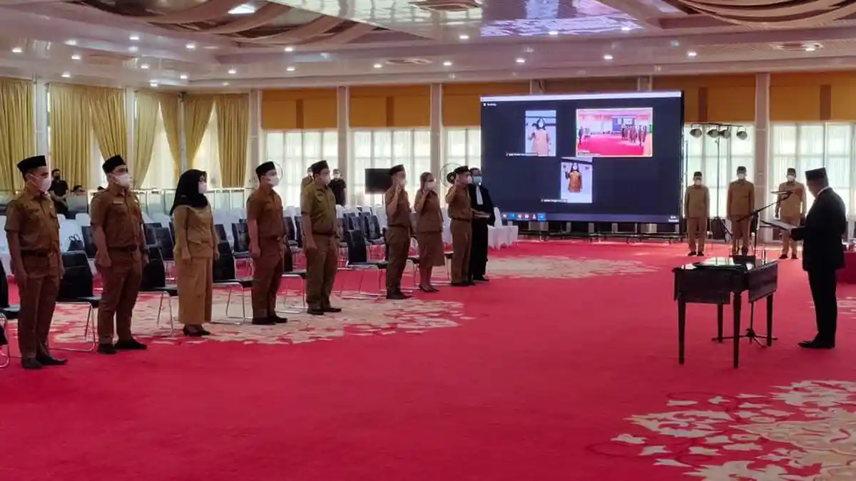 Gubernur Edy Rahmayadi Lantik 10 Pejabat Eselon IV Pemprov Sumut, Ini Daftarnya 