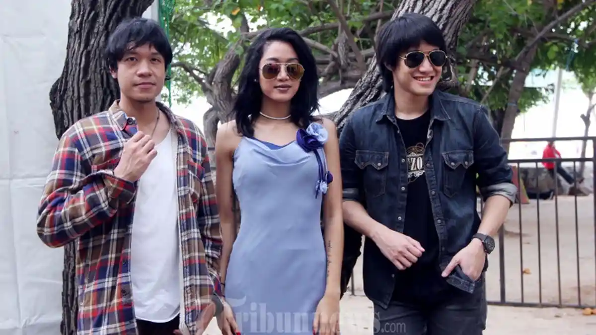 Lirik dan Chord Kunci Gitar Perih - Vierra: Dirimu Tak Pernah Menyadari Semua yang Telah Kau Miliki