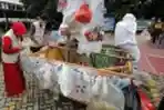 Aksi Stop Peradaban Galon Sekali Pakai