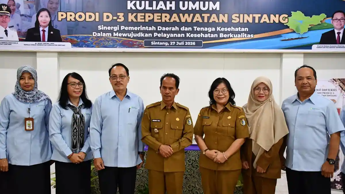 Soroti Tenaga Kesehatan, Bupati Sintang: Jadi Perawat Harus Punya Hati ...