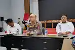 Kapolres-Blitar-AKBP-Rivanda-tengah-Jumat-562026.jpg