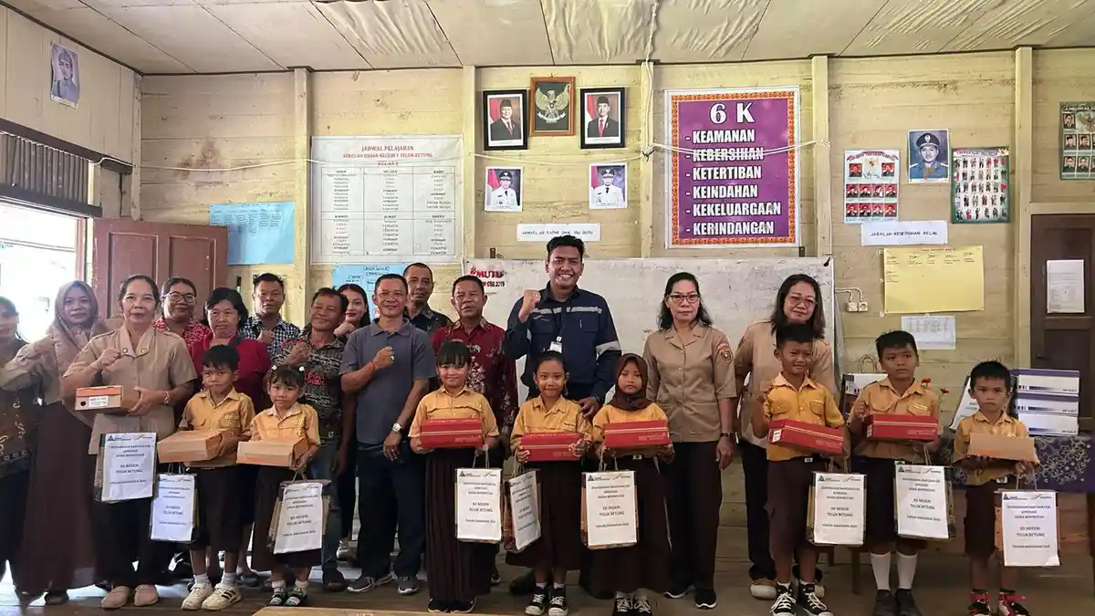PT Asmin Bara Bronang Berkomitmen Menunjang Pendidikan dari TK hingga SMA Di Desa Teluk Betung