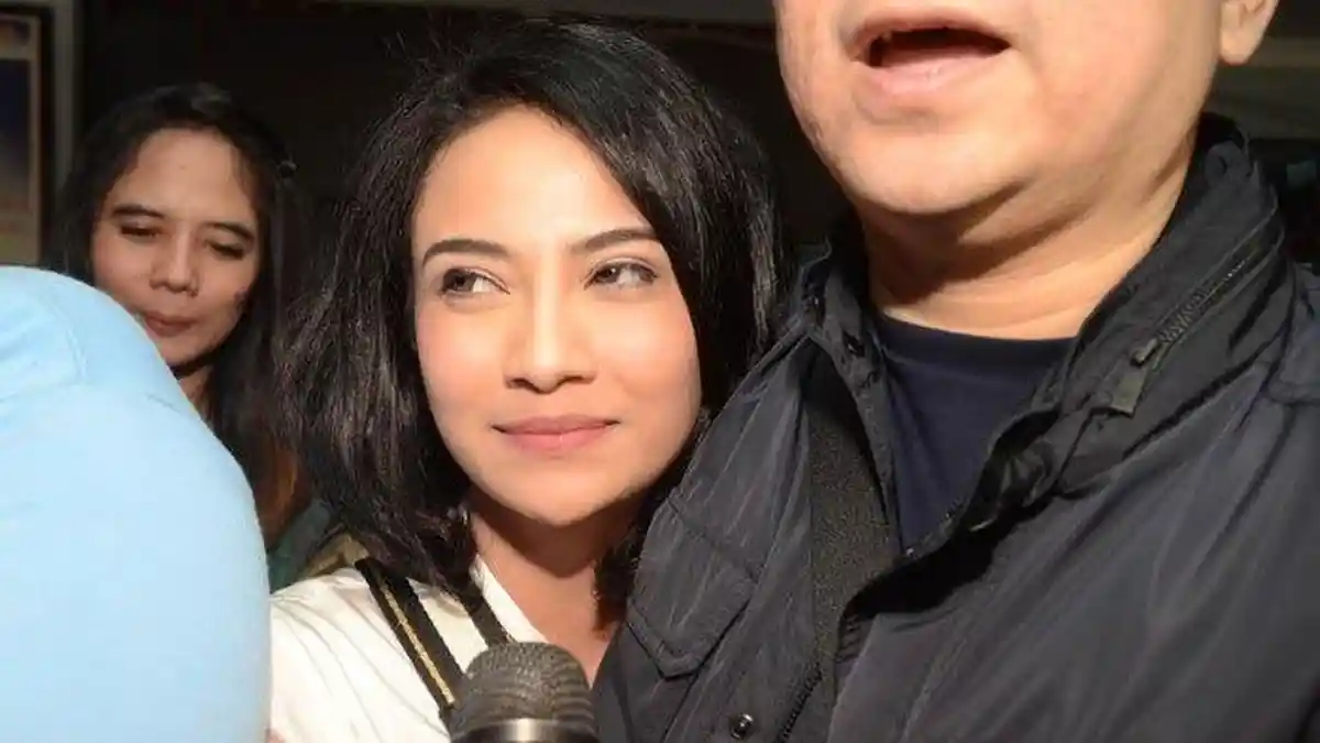 Enggan Dijemput di Surabaya, Begini Komentar Orangtua Vanessa Angel