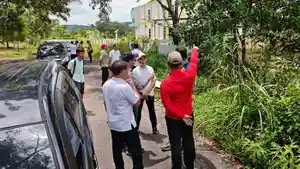 20260423-SURVEI-LOKASI-Tim-teknis-dari-Kementerian-Pekerjaan-Umum-melalui-Direktorat.jpg