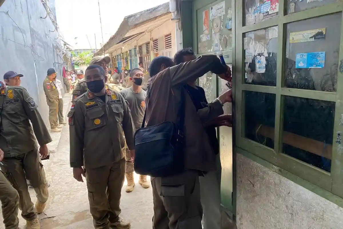 Satpol PP Sulsel Tertibkan 15 Rumdis di Bonto Nompo dan Bonto Manai