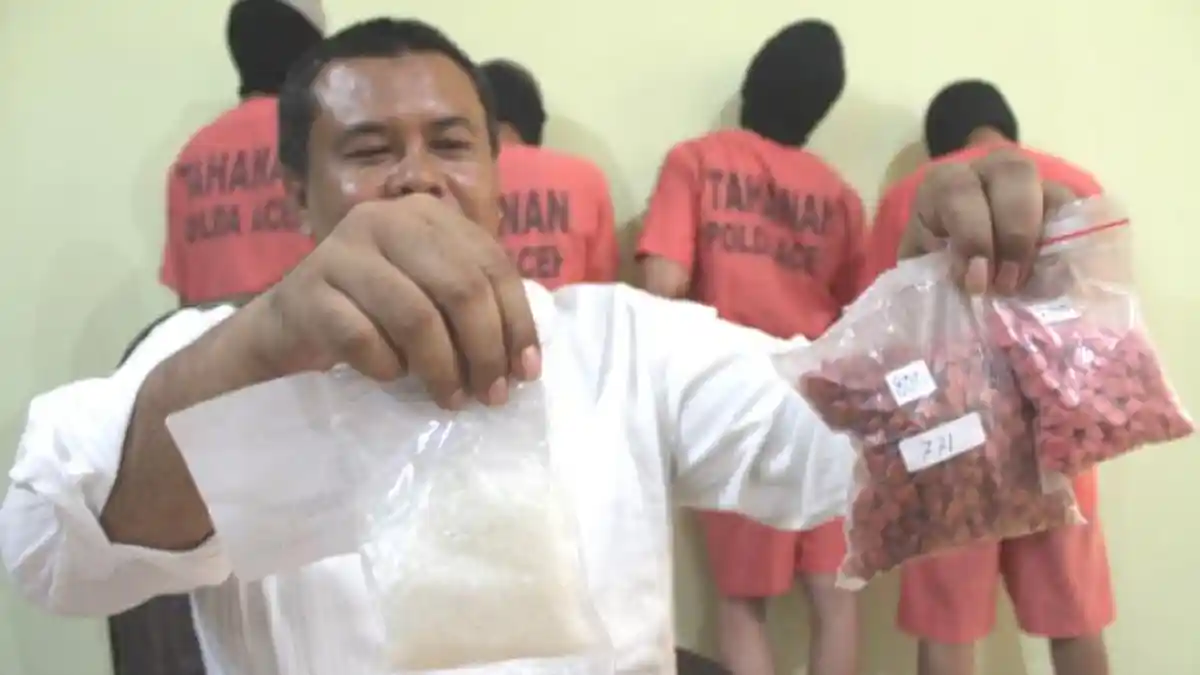 Gara-gara Melanggar Lalu Lintas, Dua Pemuda di Surabaya Ini Dipenjara