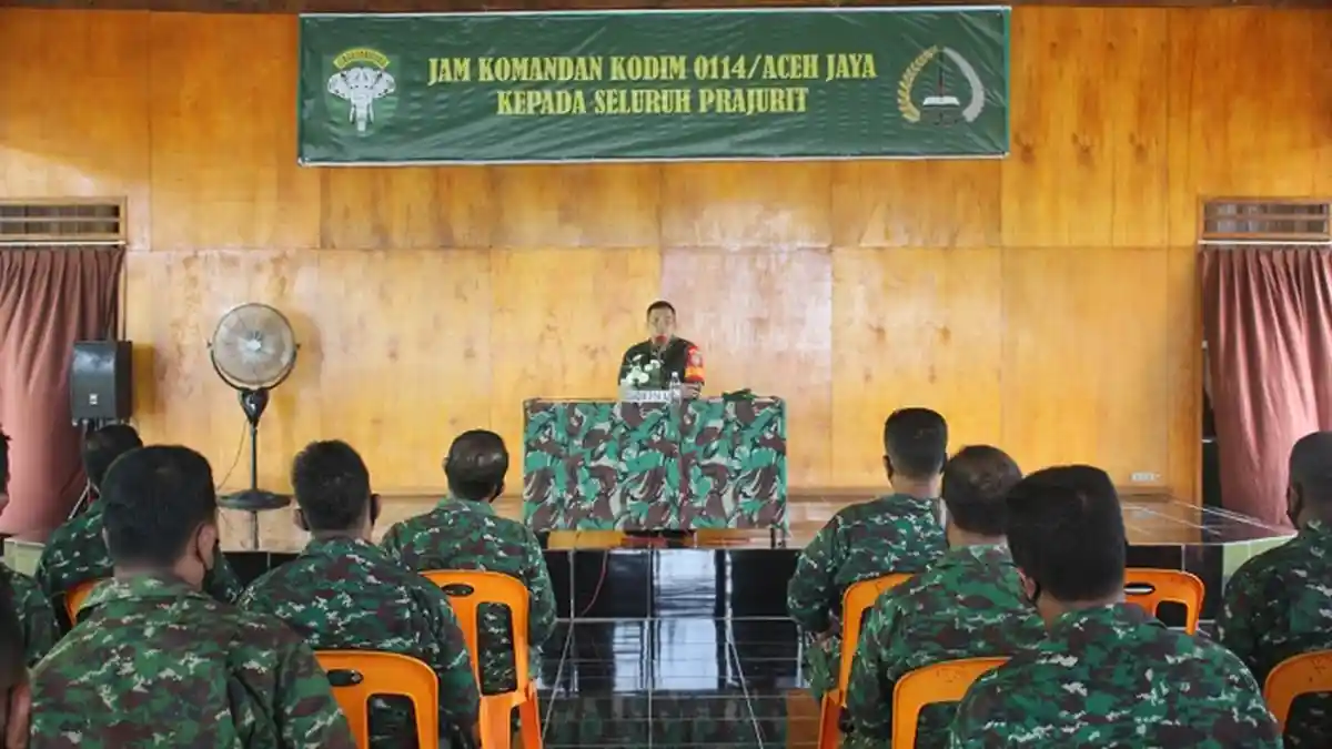 Dandim Aceh Jaya Letkol Arm David Eldo Berikan Arahan Pertama kepada Prajurit