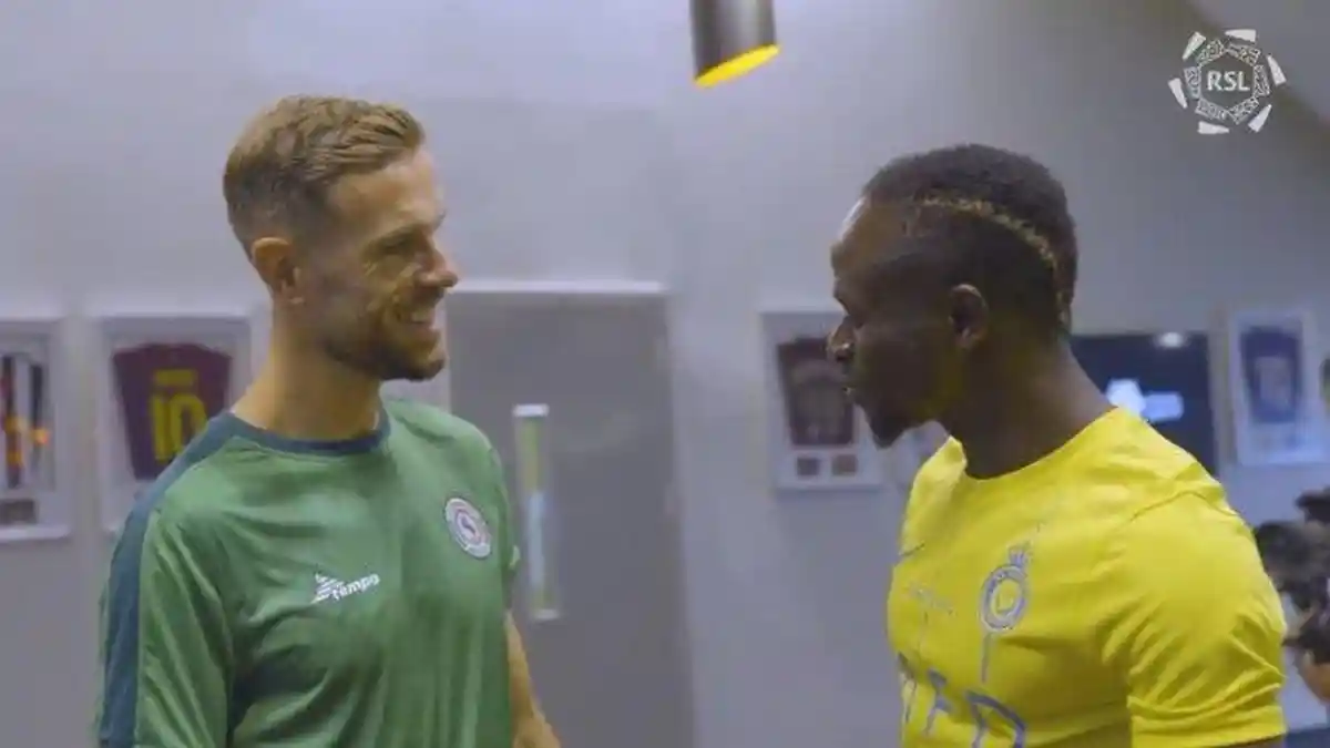 Berpisah Saat di Liverpool, Sadio Mane Kaget Bertemu Jordan Henderson ...