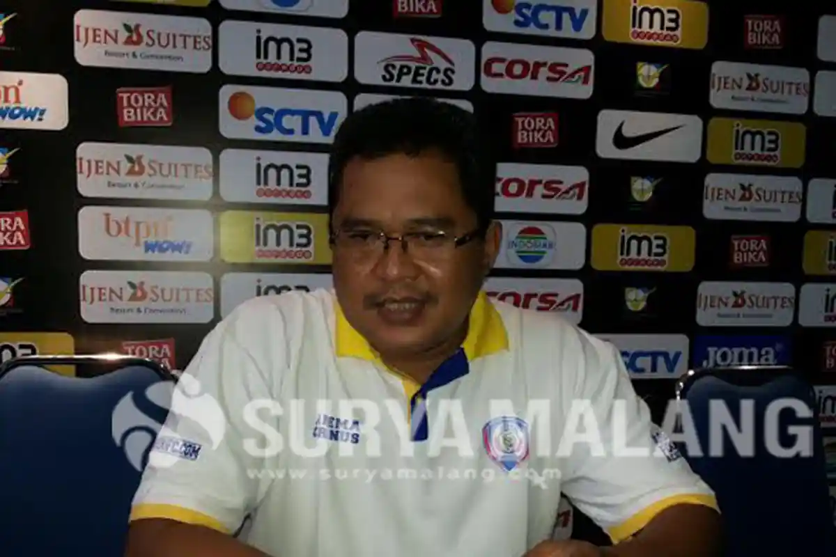 Langkah Arema untuk Stop Flare yang Biasa Dinyalakan Aremania