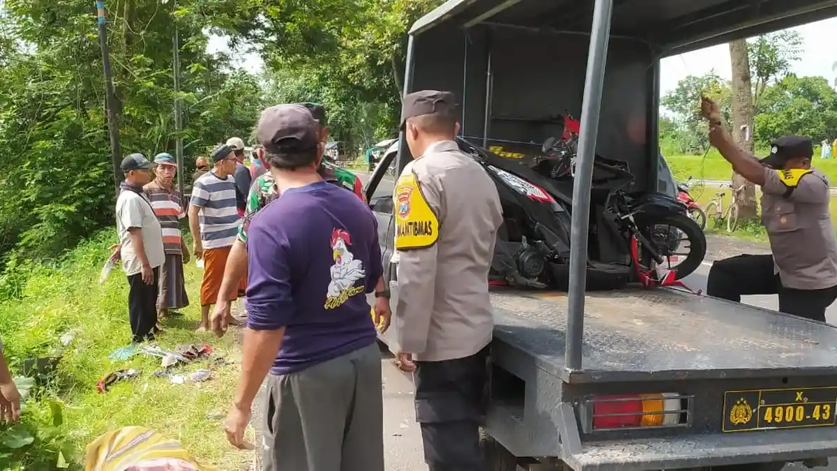 Kecelakaan Maut di Jember, Pengendara Motor Tewas usai Hantam Bus dari Arah Berlawanan