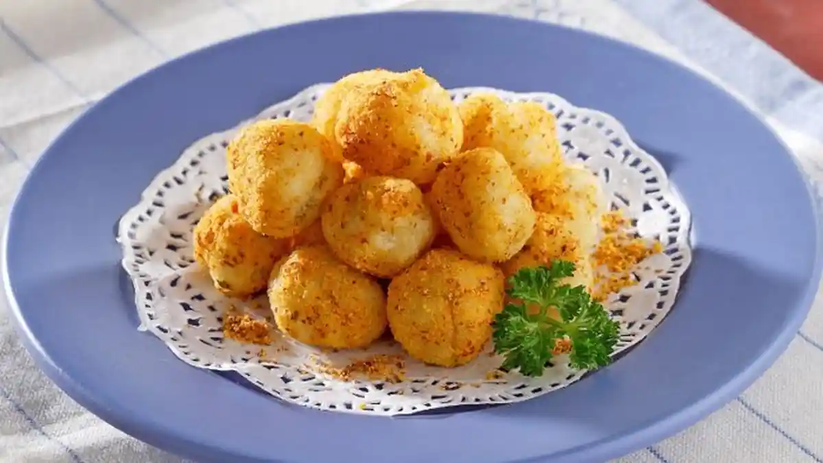 Resep Membuat Cimol Tepung Sagu dengan Taburan Bubuk Pedas, Simak Tutorial Memasaknya dengan Mudah