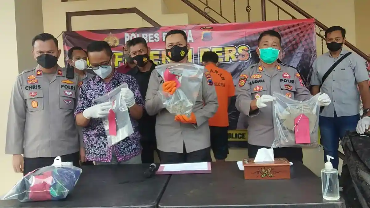 Petugas Gabungan Amankan Warga Pacitan yang Diduga Pelaku Pembunuhan di Blora