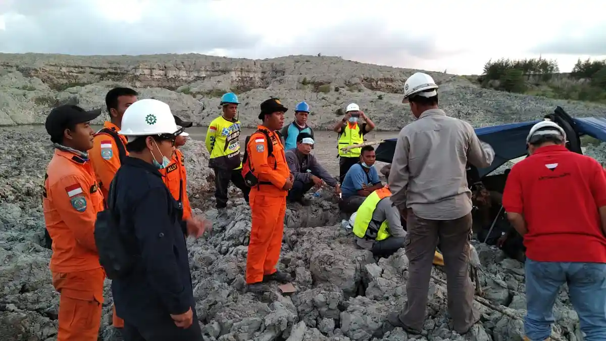 Pencarian Korban Tertimbun Tanah Longsor di Belitung Timur Diperpanjang Tiga hari